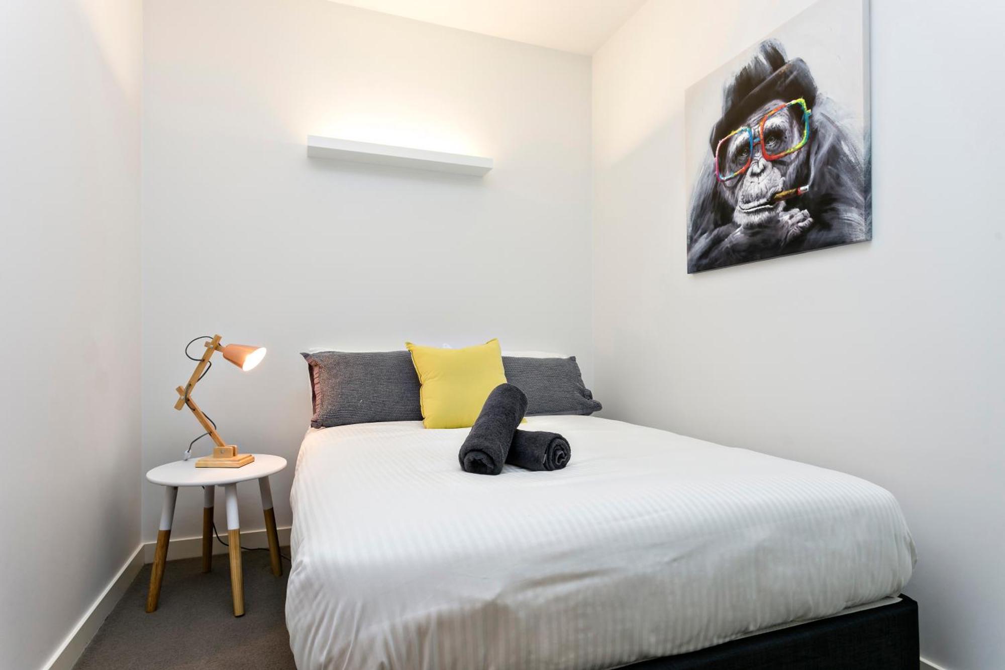 Complete Host Leopold Apartments Melbourne Room photo