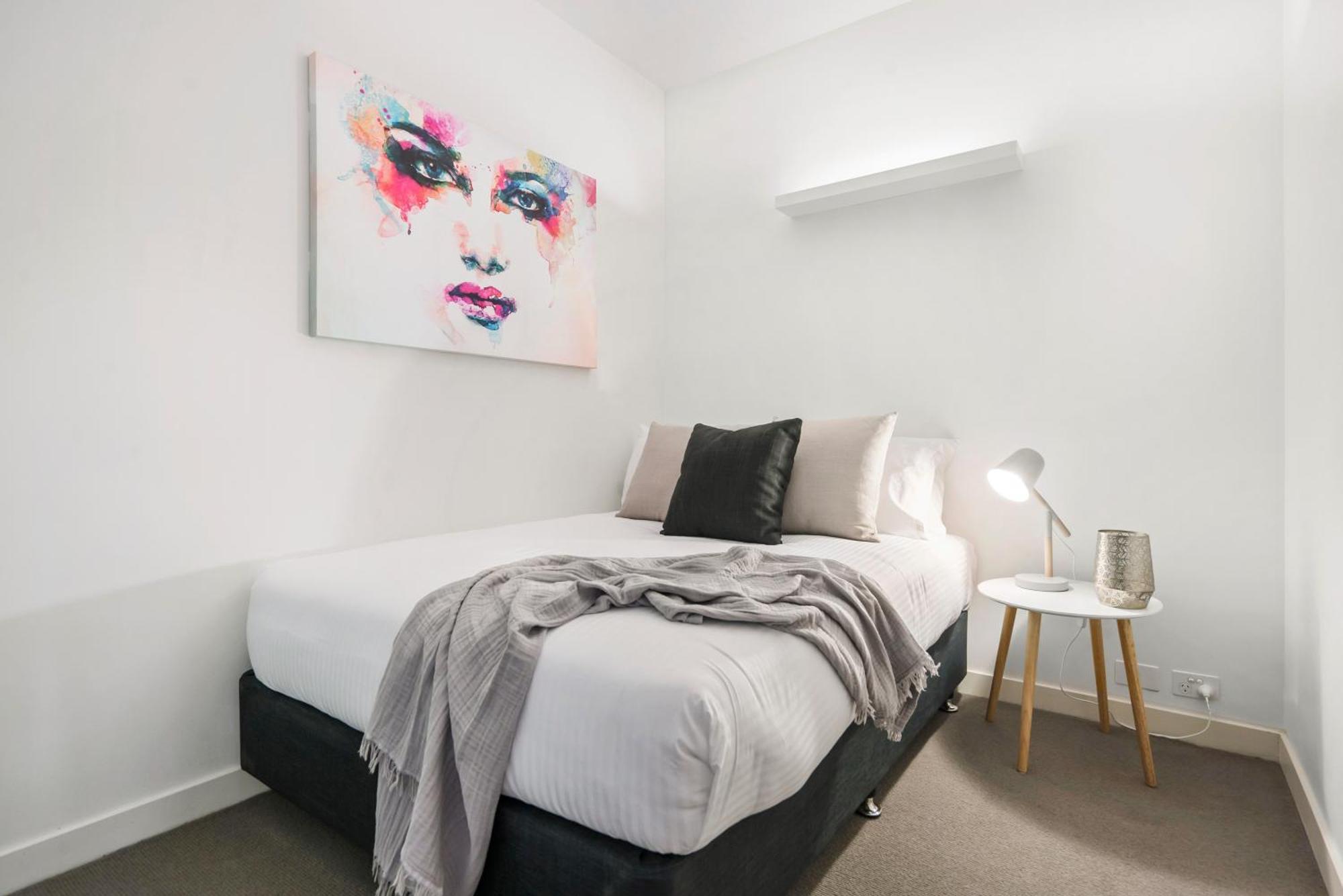 Complete Host Leopold Apartments Melbourne Exterior photo